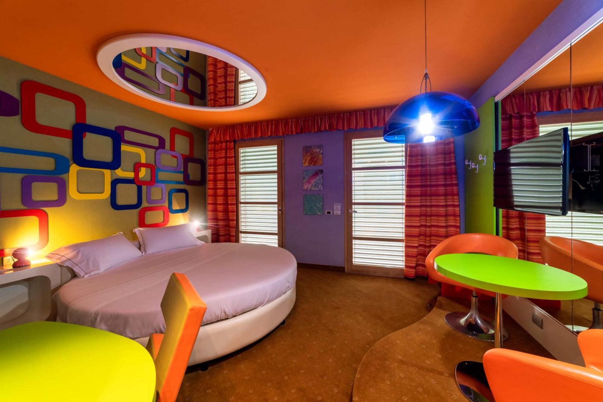 Motel Hotel Piranha Cameriano Esterno foto